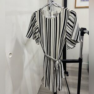 H&M women dress size 6